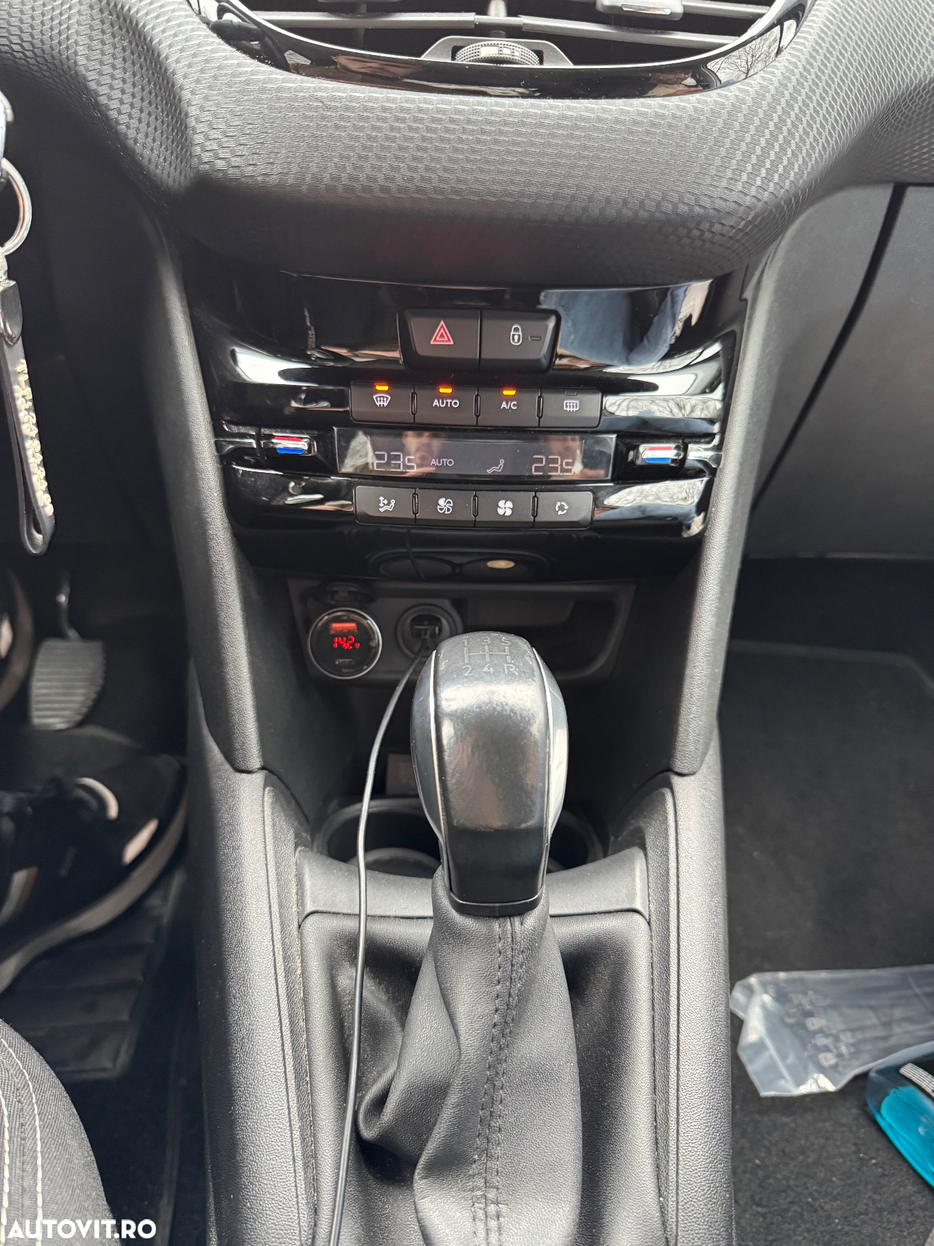 Peugeot 208 Blue-HDi 100 Stop&Start Allure - 17