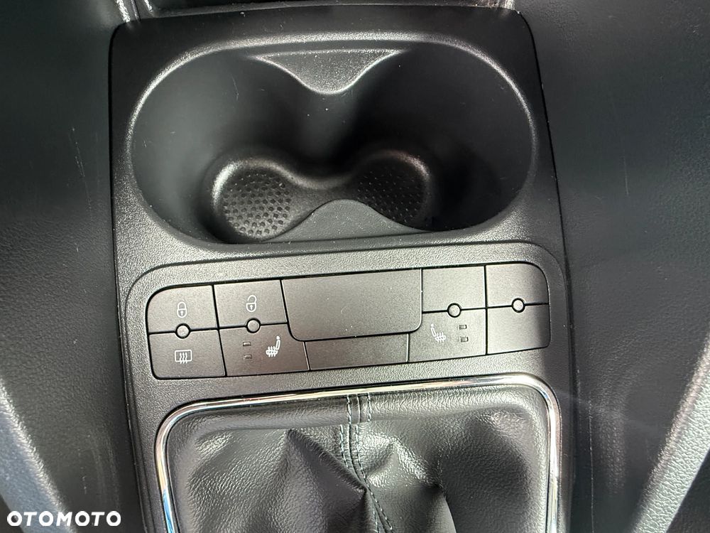 Seat Ibiza 1.2 TSI CONNECT - 29