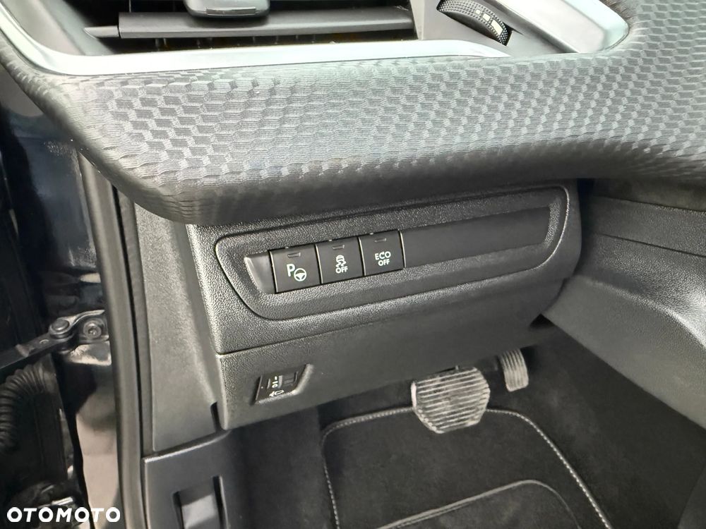 Peugeot 2008 PureTech 110 Stop&Start EAT6 Allure - 17