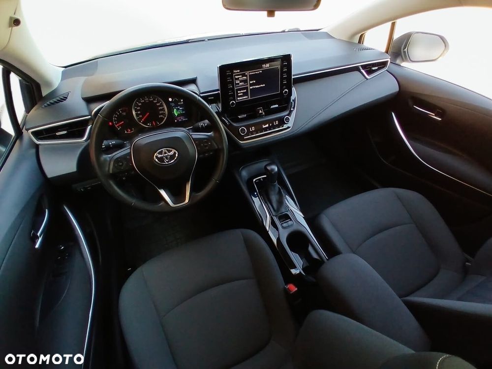 Toyota Corolla - 10
