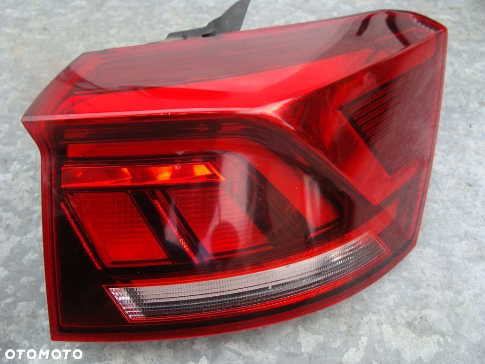 LAMPA LEWA PRAWA TYLNA TYŁ VOLKSWAGEN VW T-ROC 2GA945095 2GA945096 - 4