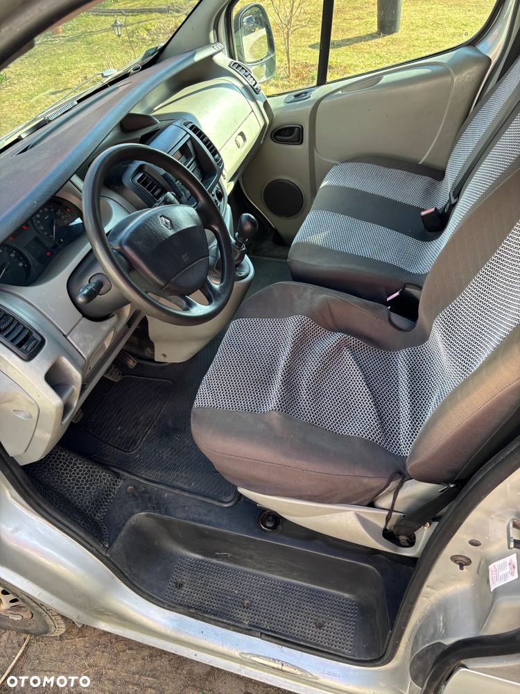 Renault Trafic - 8