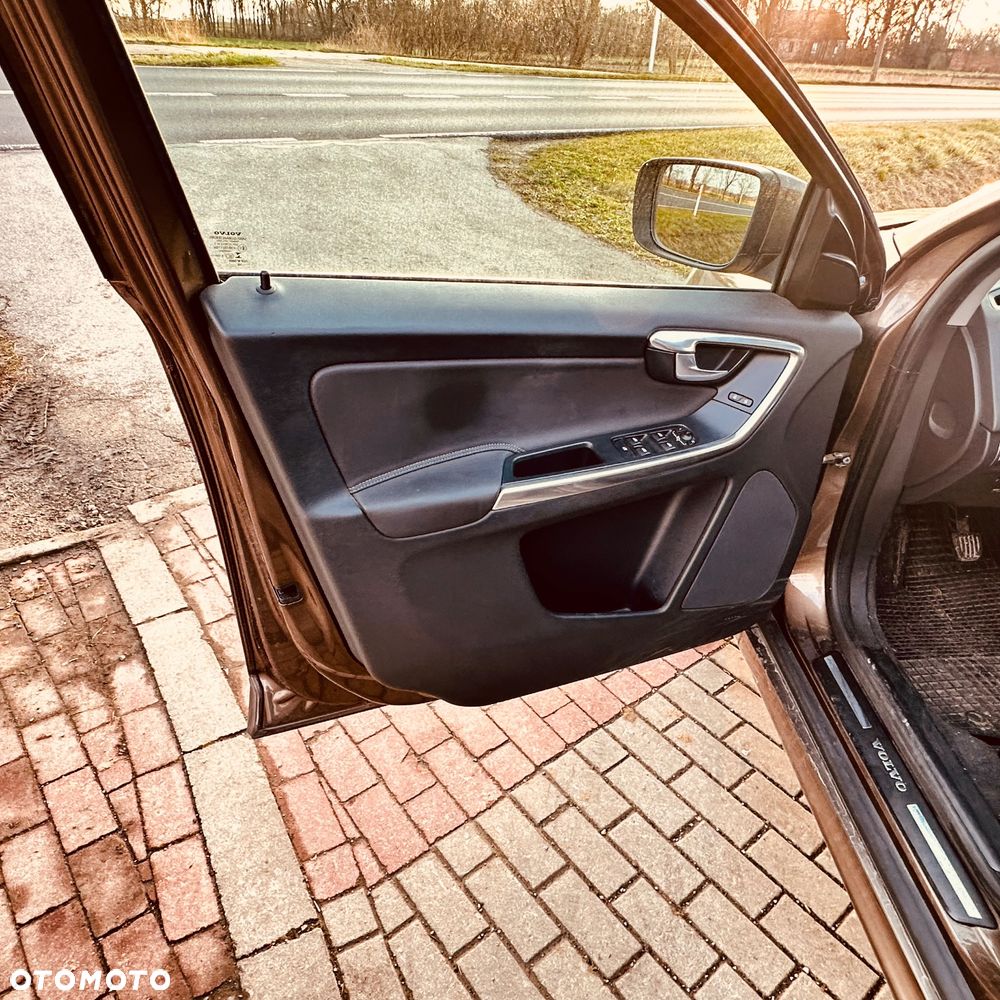 Volvo XC 60 D3 Momentum - 15