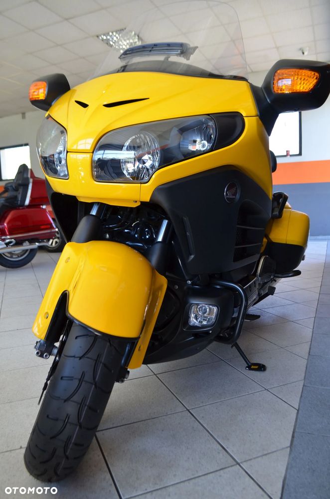 Honda GL - 8
