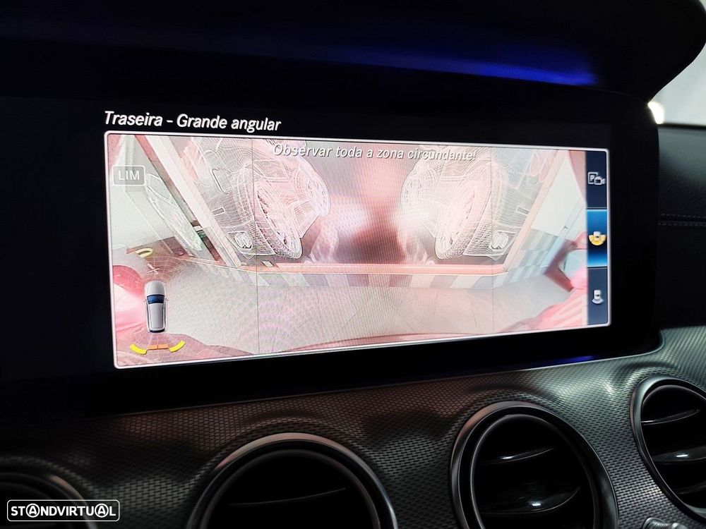 Mercedes-Benz E 300 de AMG Line - 30