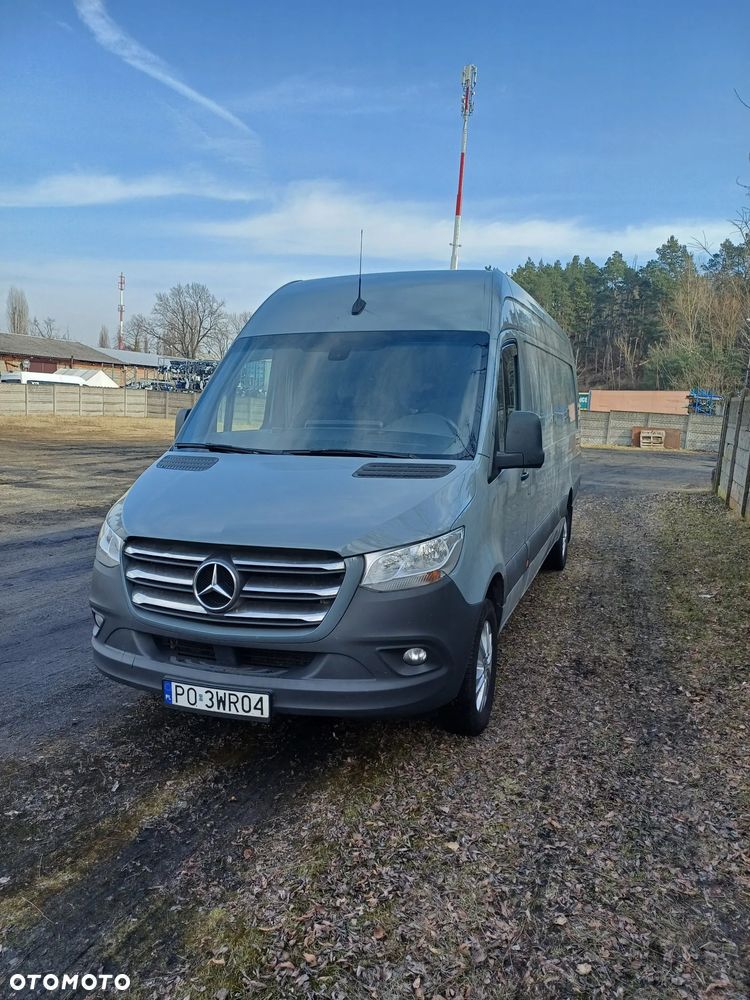 Mercedes-Benz Sprinter - 1