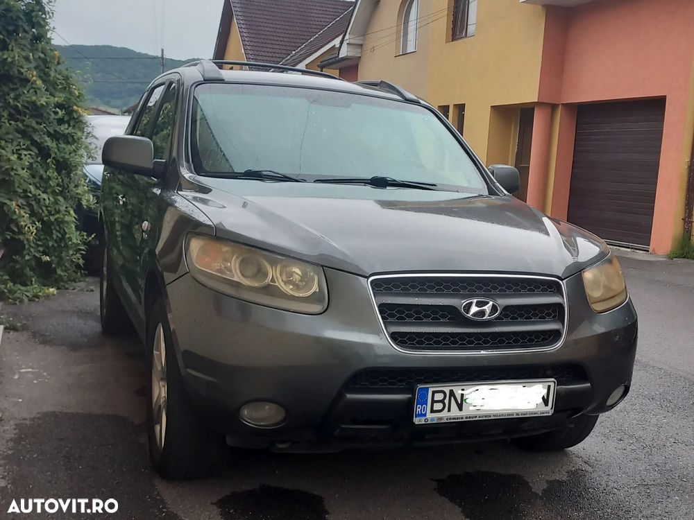 Hyundai Grand Santa Fe - 5