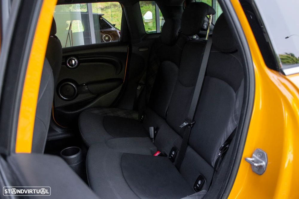 MINI 5 Portas Cooper D Seven Chili - 28
