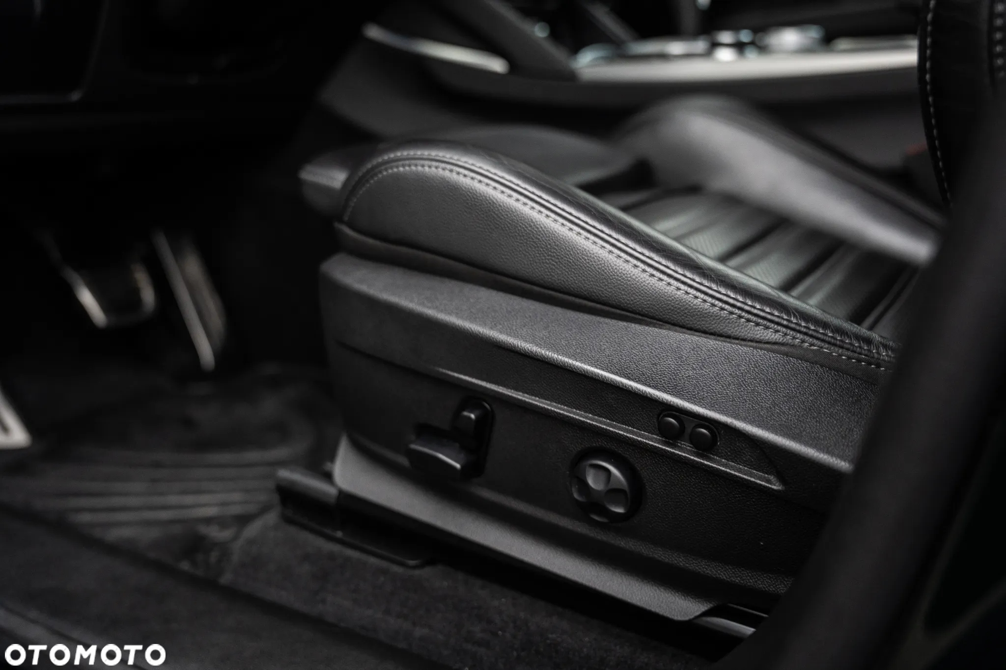 Alfa Romeo Stelvio 2.0 Turbo 16V AT8-Q4 Veloce - 28