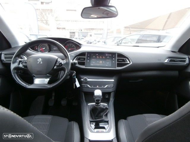 Peugeot 308 BlueHDi 130 Black Edition - 13