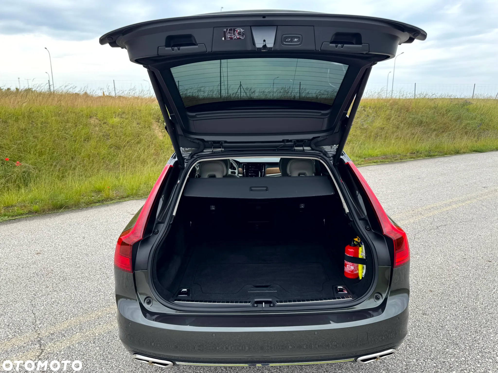 Volvo V90 D4 Inscription - 27