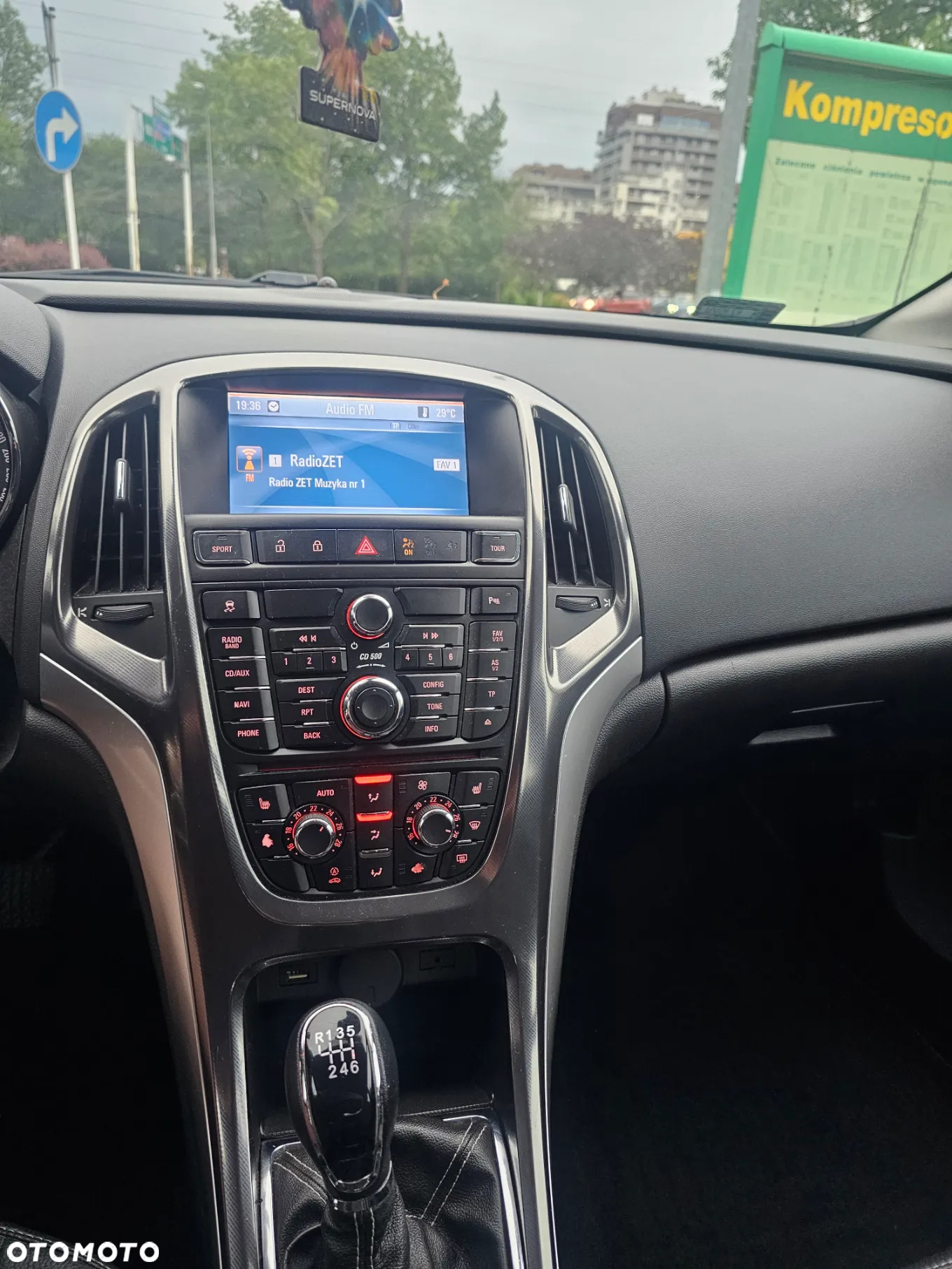 Opel Astra 1.4 Turbo Sports Tourer - 9