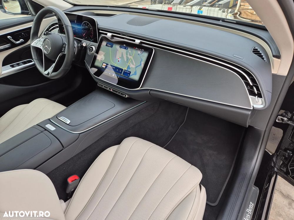 Mercedes-Benz E 200 9G-TRONIC - 24