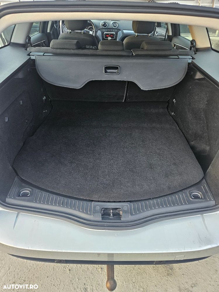 Ford Mondeo 2.0 Duratorq TDCi Powershift Business Edition - 11