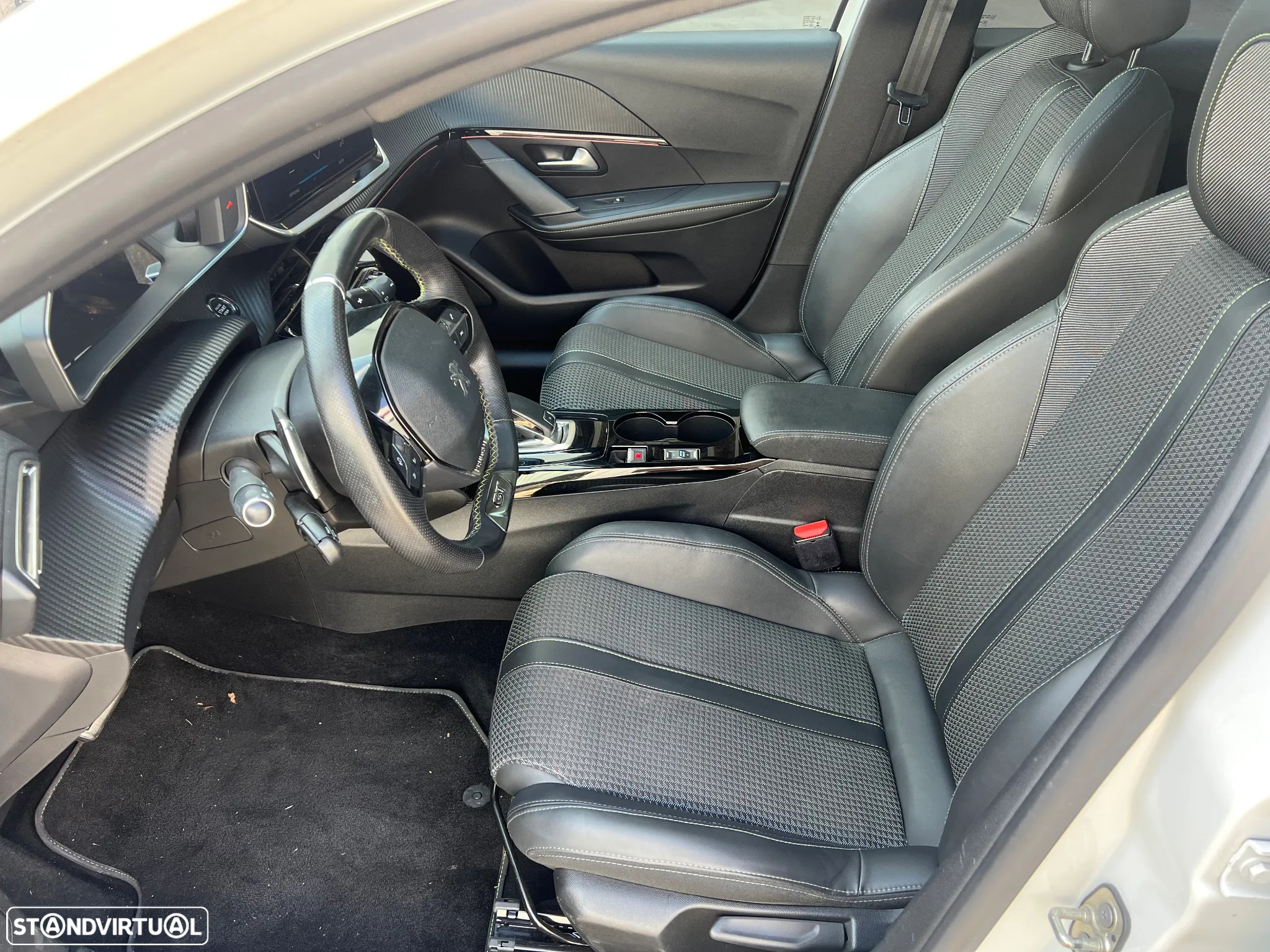Peugeot 208 1.2 PureTech GT Line EAT8 - 4