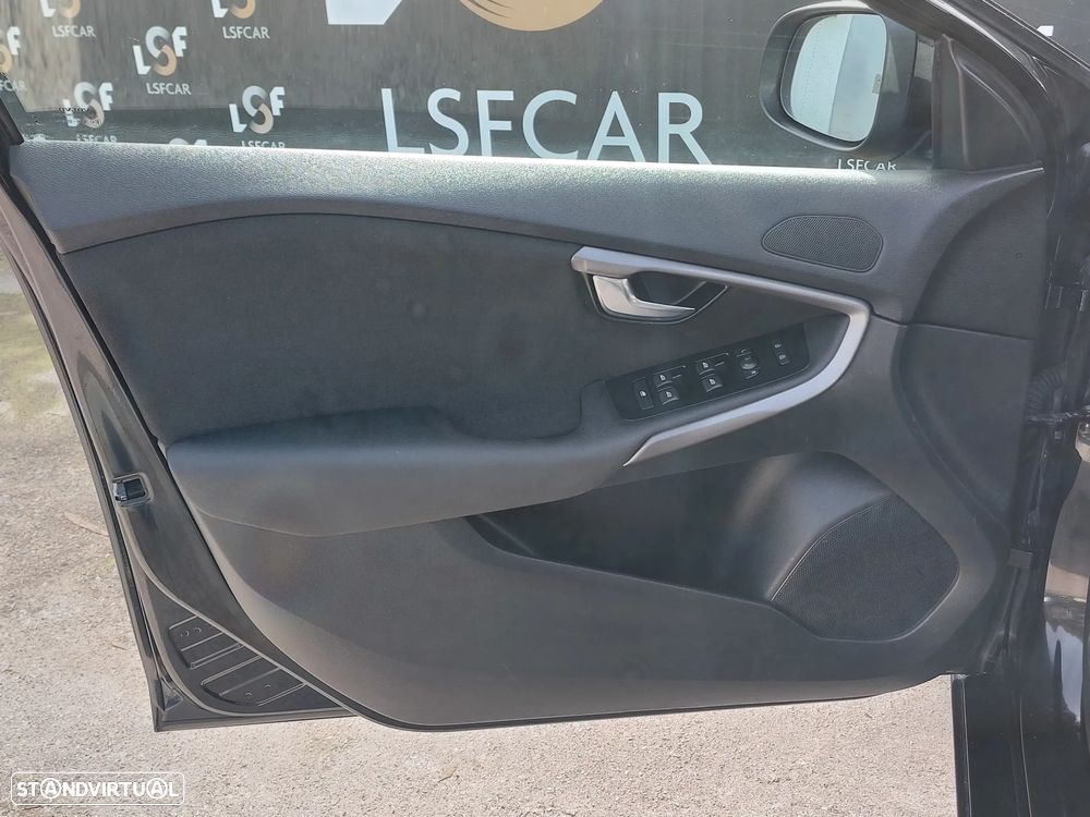 Volvo V40 2.0 D2 Kinetic Eco - 15