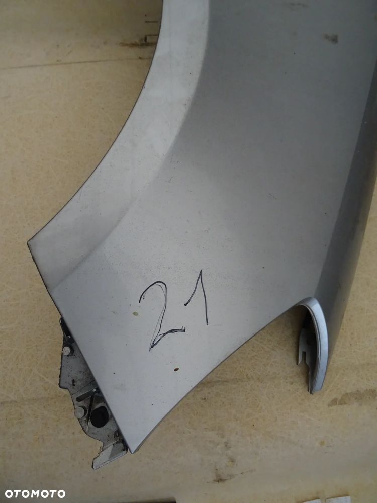 Błotnik Prawy Przód Renault Clio III TED69 - 2