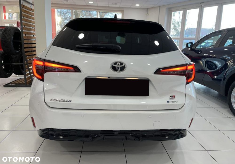 Toyota Corolla 2.0 Hybrid GR Sport - 3