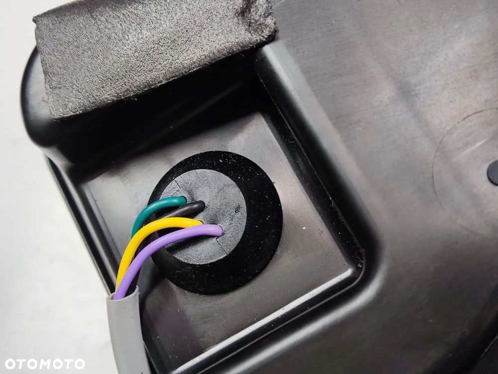 KIA SORENTO 18-20r Subwoofer Głośnik - 3