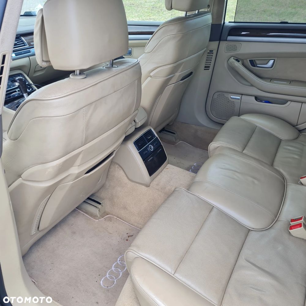 Audi A8 4.2 TDI Quattro - 9