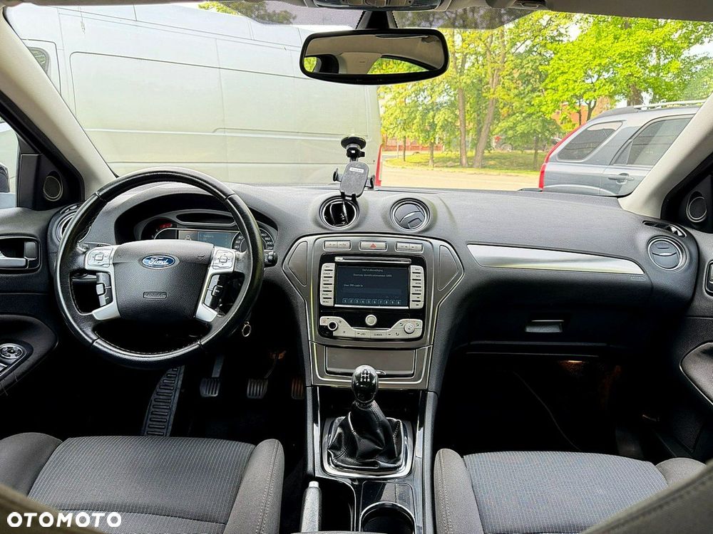 Ford Mondeo - 13