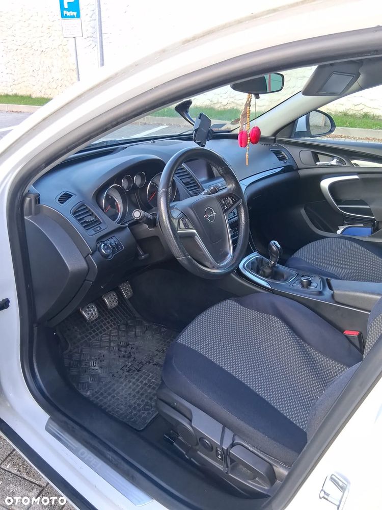 Opel Insignia 2.0 CDTI Sports Tourer - 26
