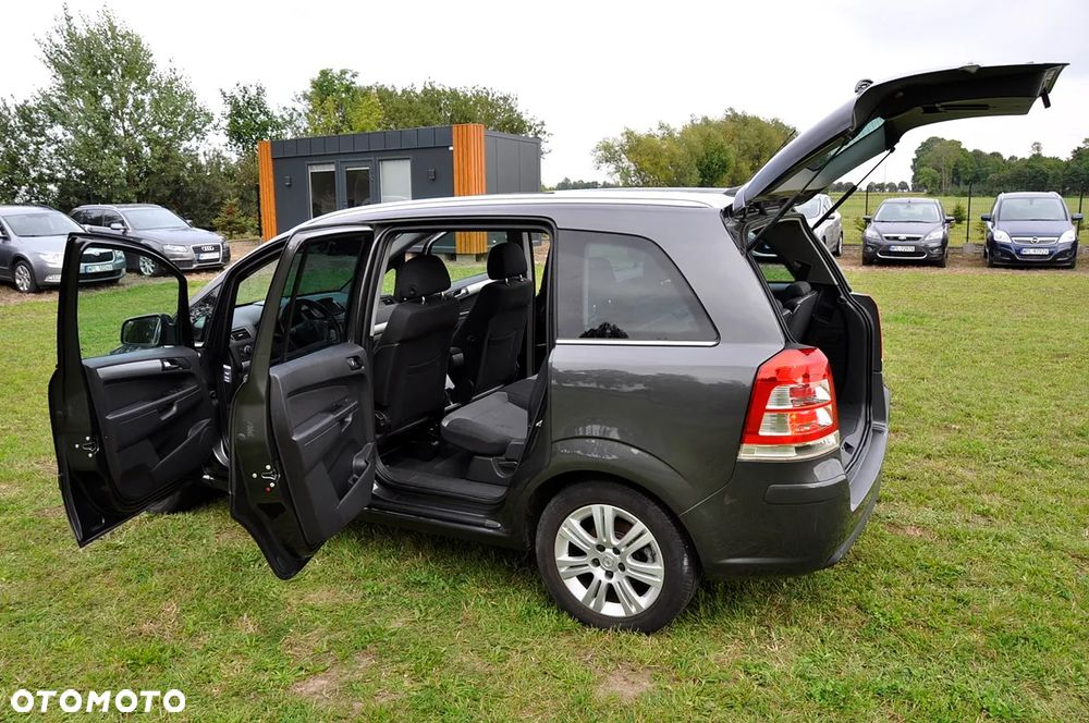 Opel Zafira 1.8 Cosmo - 7