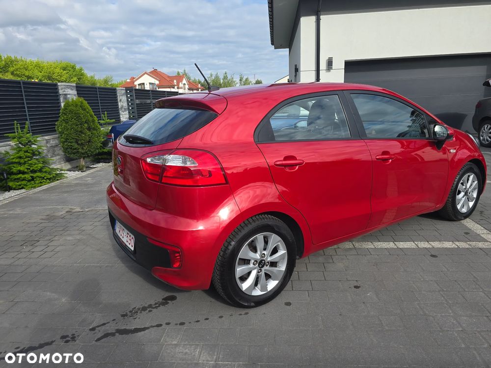 Kia Rio 1.2 Attract - 5