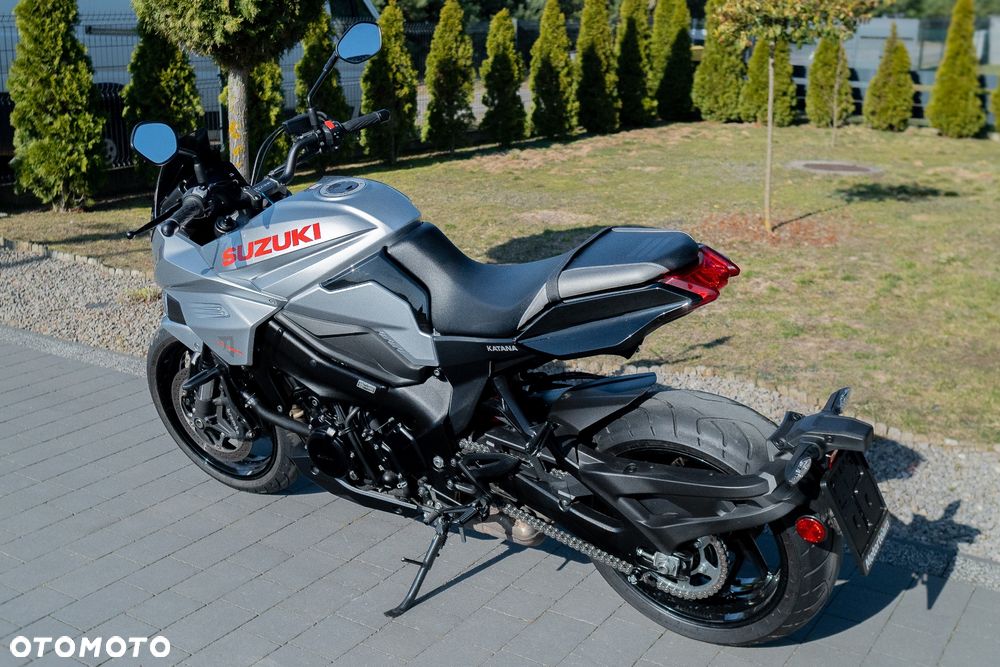 Suzuki GSX 1000 - 9