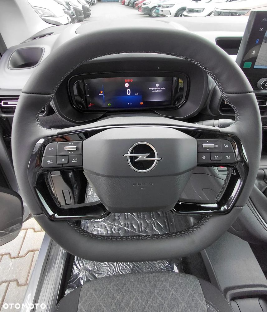 Opel Combo - 11