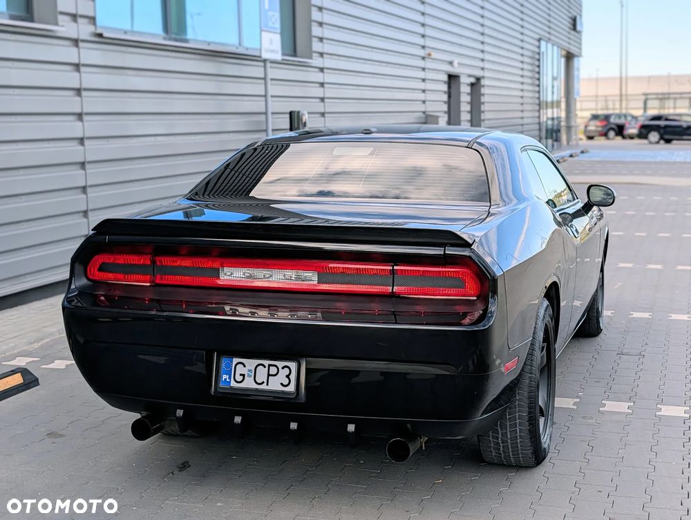 Dodge Challenger - 3