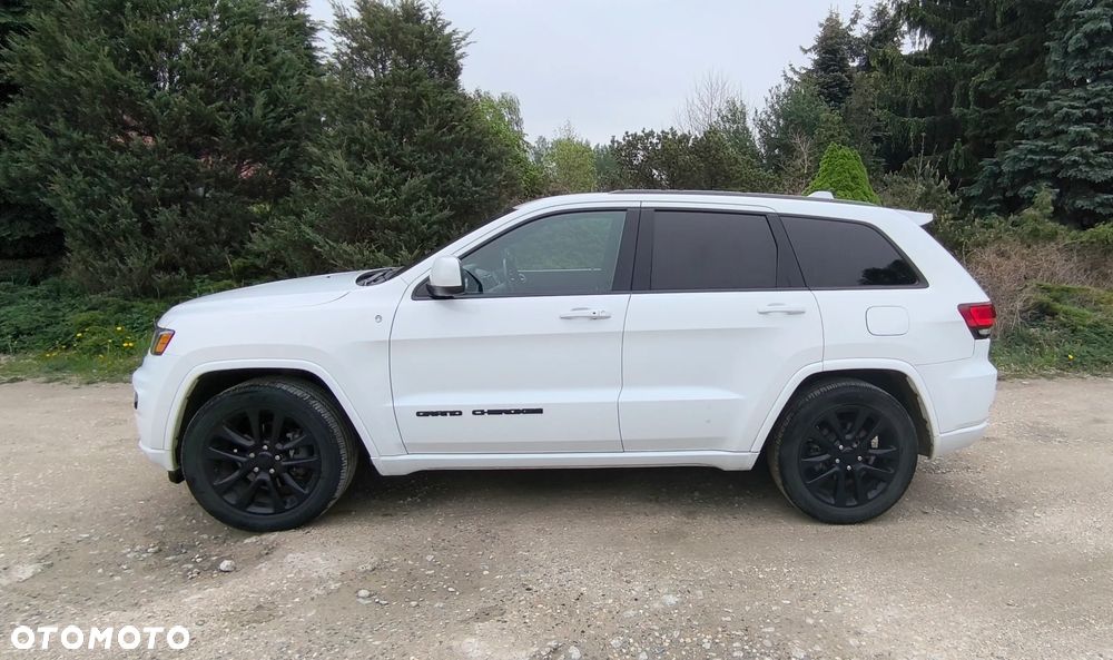 Jeep Grand Cherokee - 2
