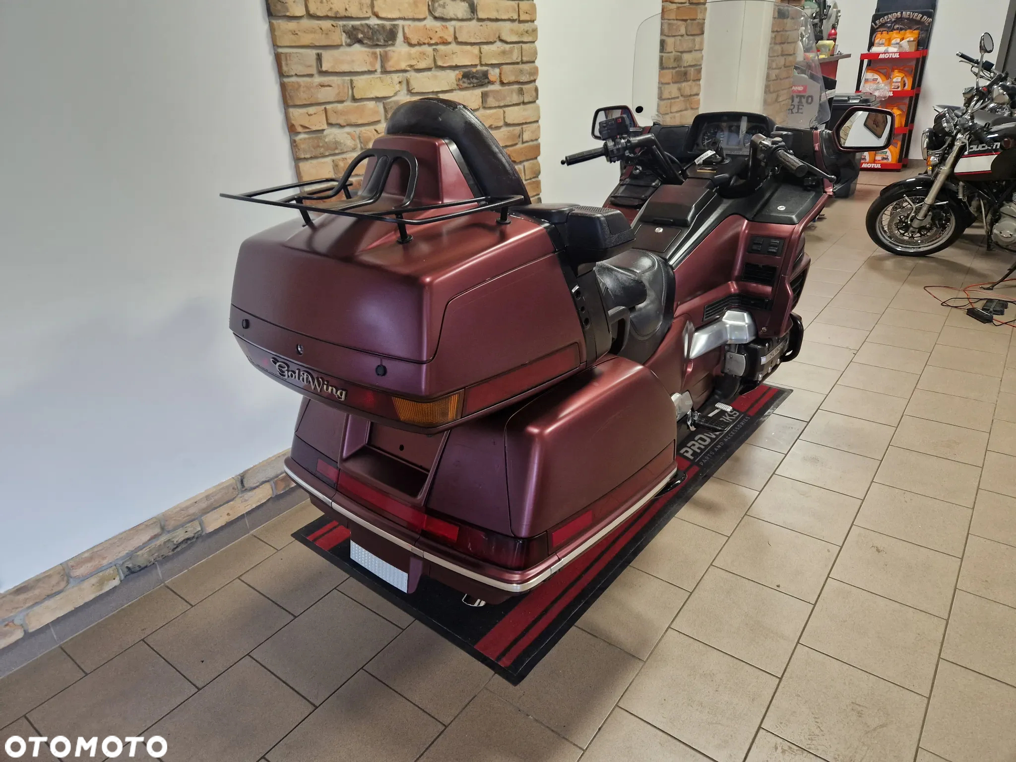 Honda GL - 23