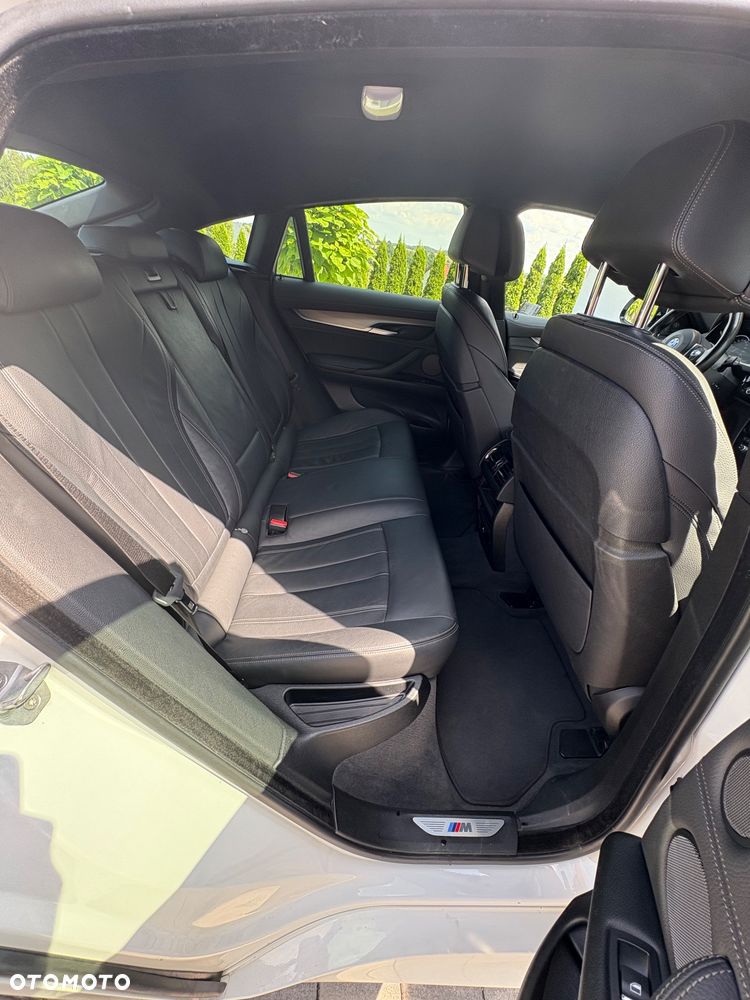 BMW X6 xDrive30d - 13