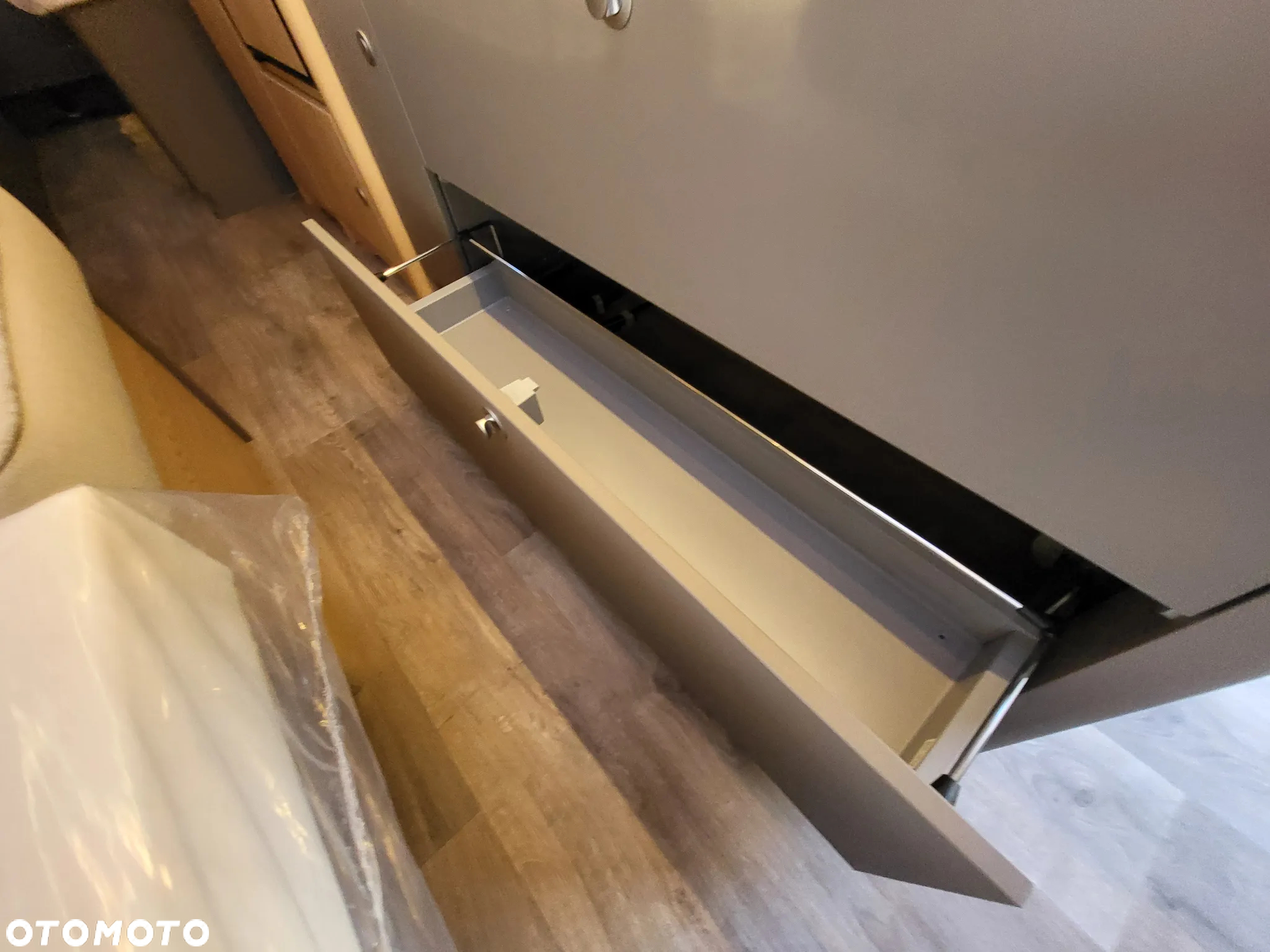 LMC Videro 530 K - duża luksusowa przyczepa - 20