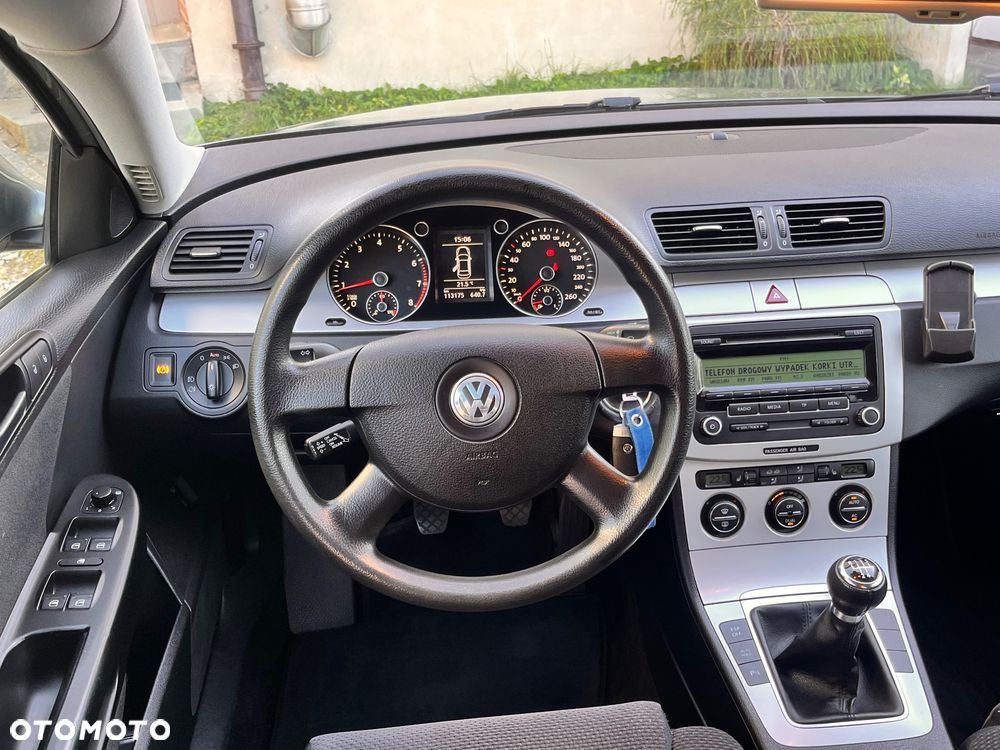 Volkswagen Passat - 40