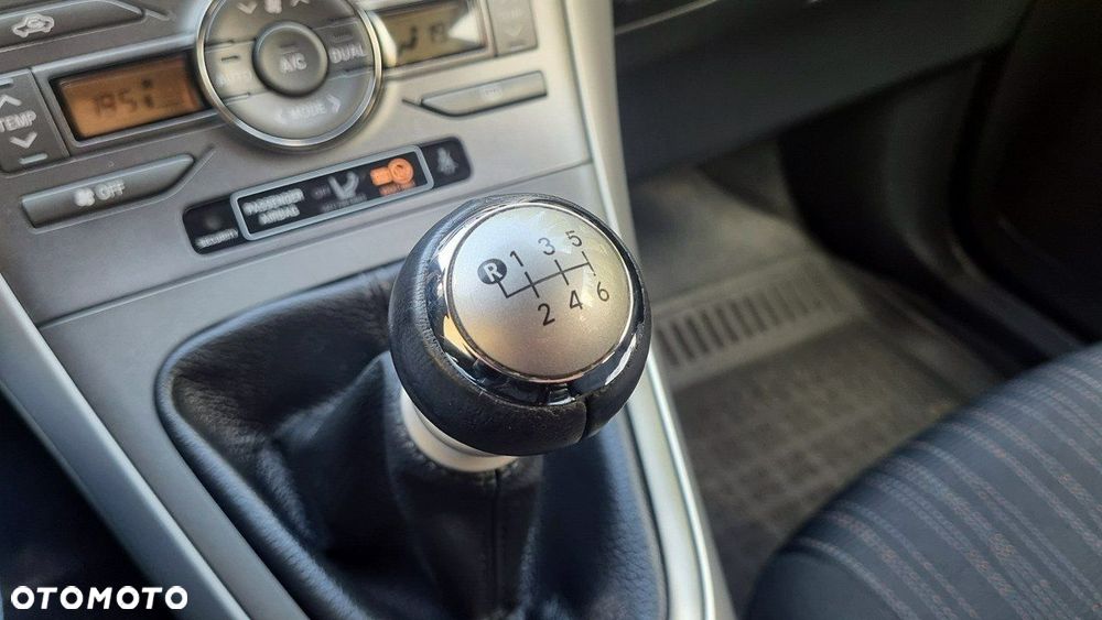 Toyota Auris - 15