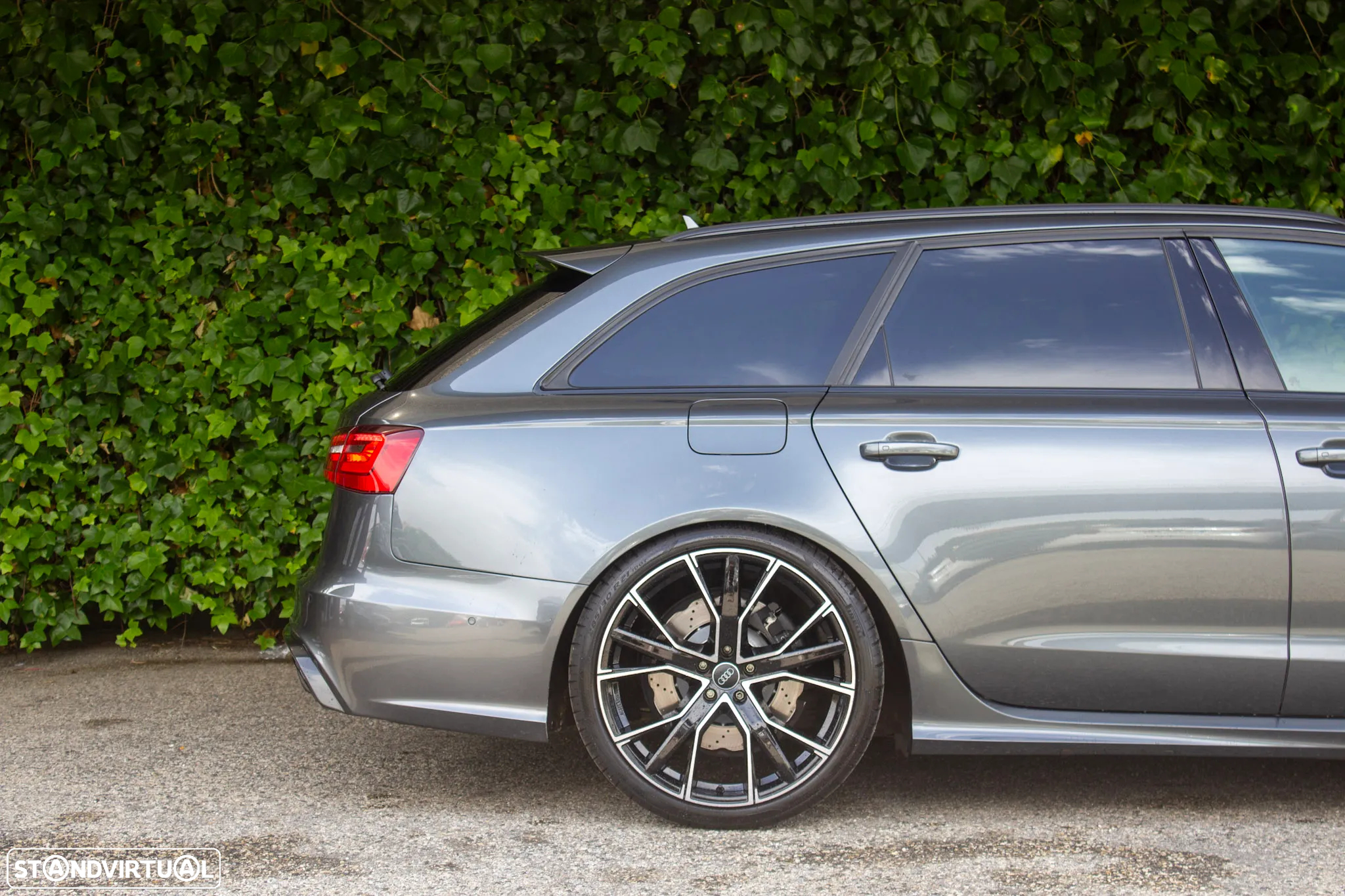 Audi RS6 Avant 4.0 TFSi quattro Tiptronic - 4