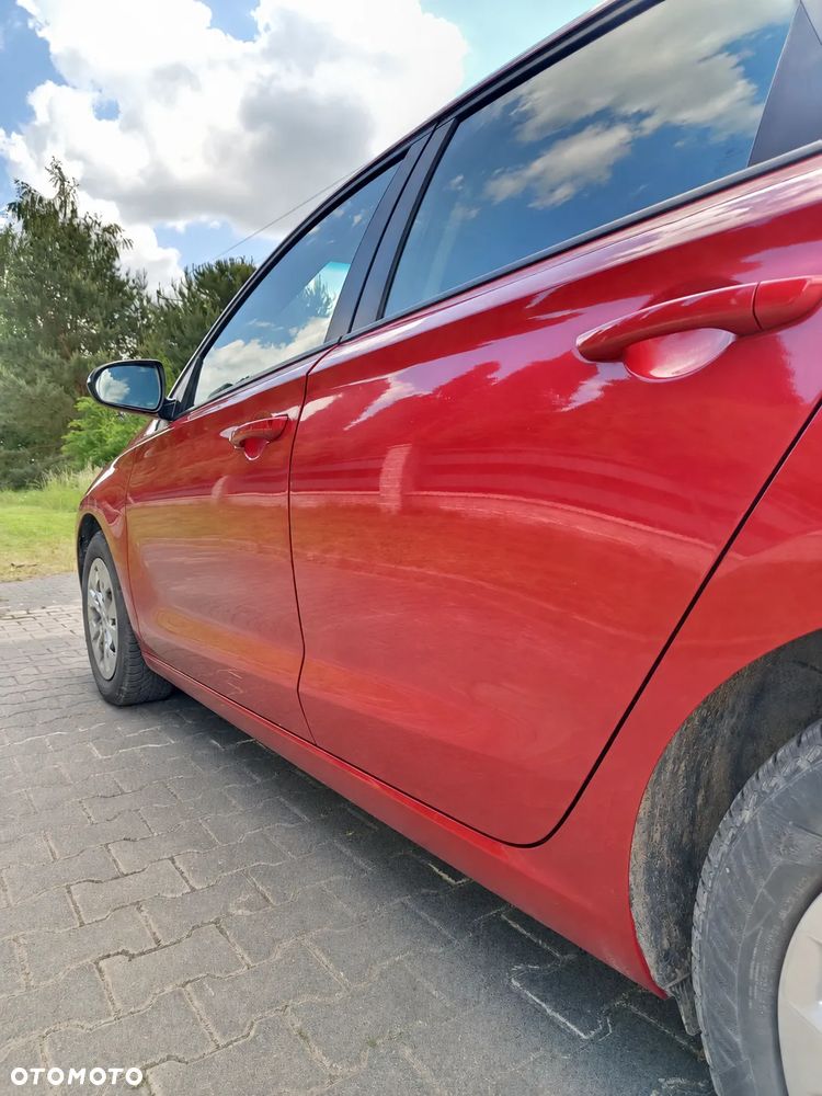 Hyundai i30 1.4 Classic + - 5