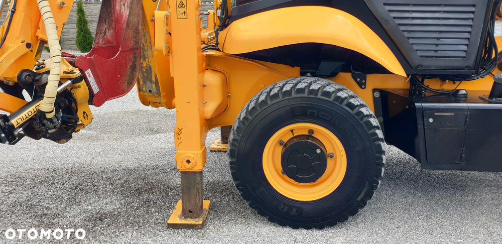 JCB 2CX tylko 2835mtg! z ROTOTILT / 3 łyżki /widły/centralne smarowanie/klimatyzacja / STAN IDEALNY !! - 31
