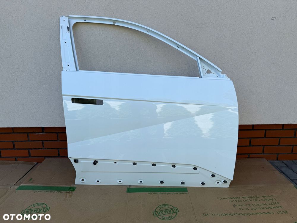 hyundai ioniq 5 v 21- drzwi prawe biale przod ladne oryginal demontaz - 2