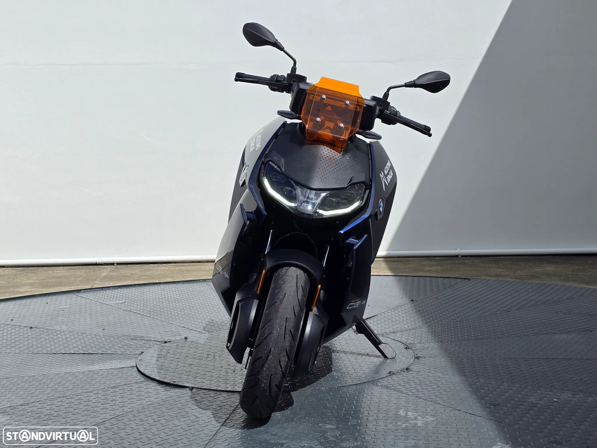 BMW CE 04 - 2