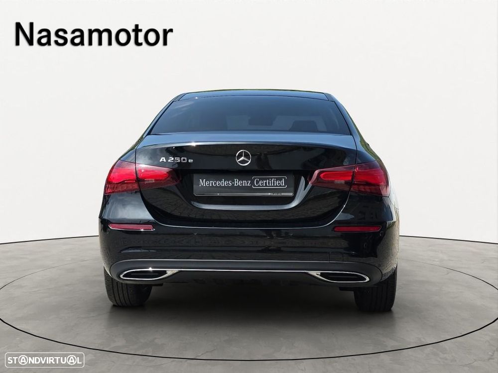 Mercedes-Benz A 250 Limousine - 4