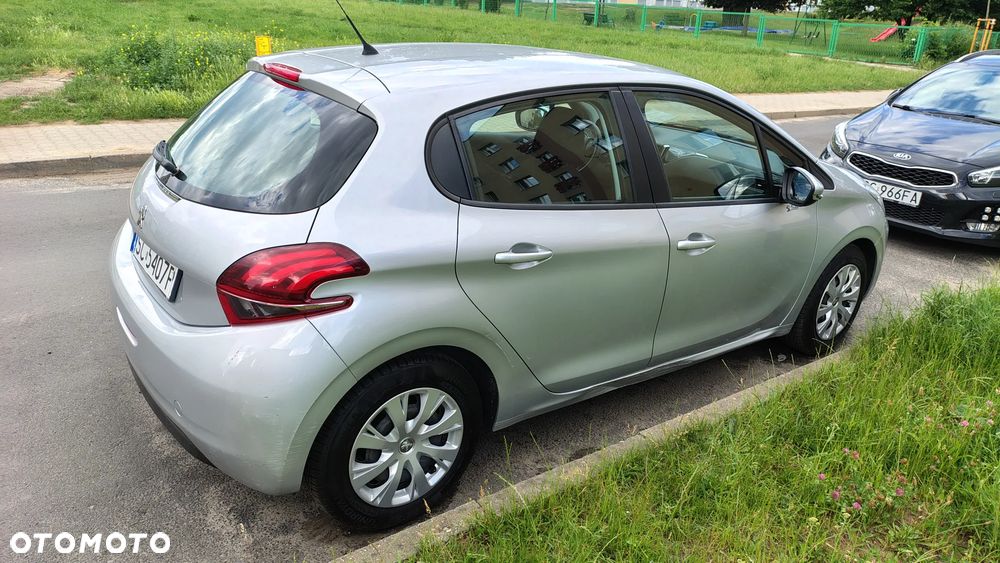 Peugeot 208 1.2 PureTech Active - 5