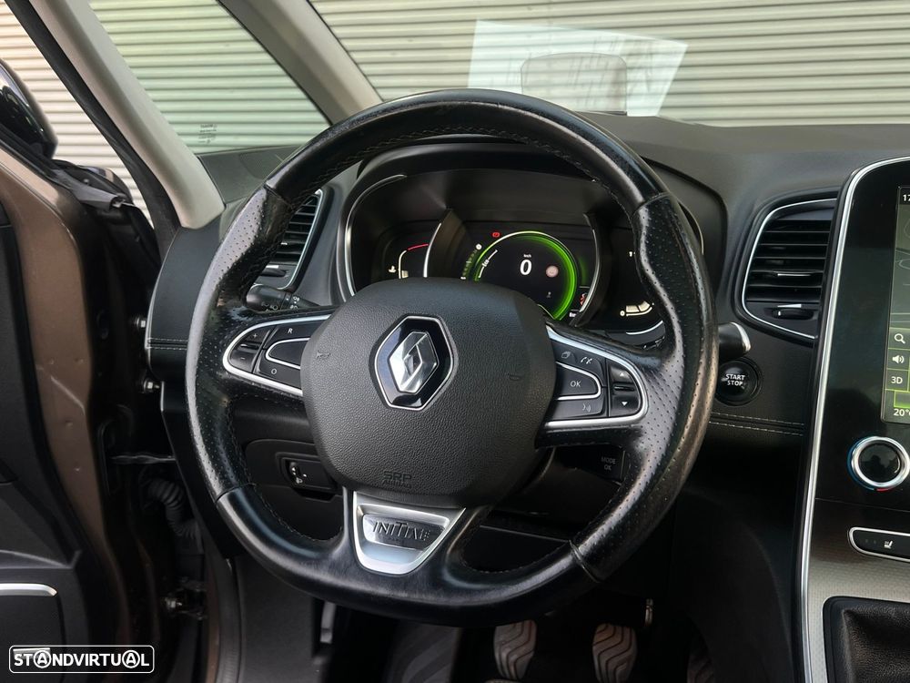 Renault Grand Scénic dCi 110 Paris - 15