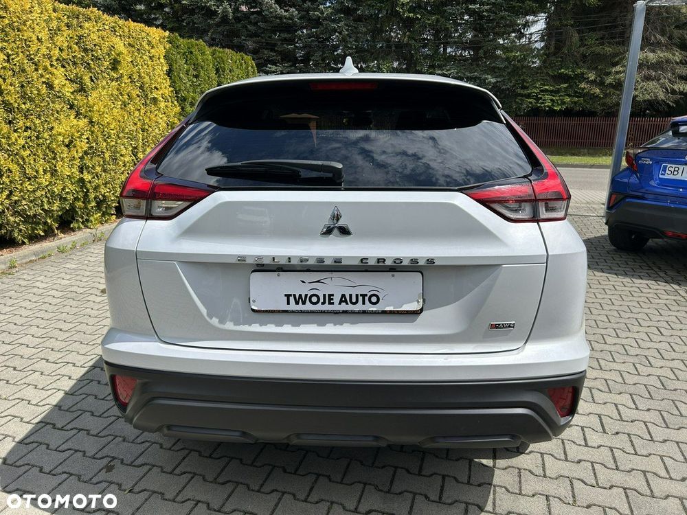 Mitsubishi Eclipse Cross - 12