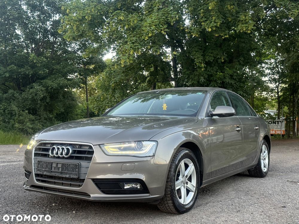 Audi A4 Limousine 2.0 TDI DPF multitronic Attraction - 13