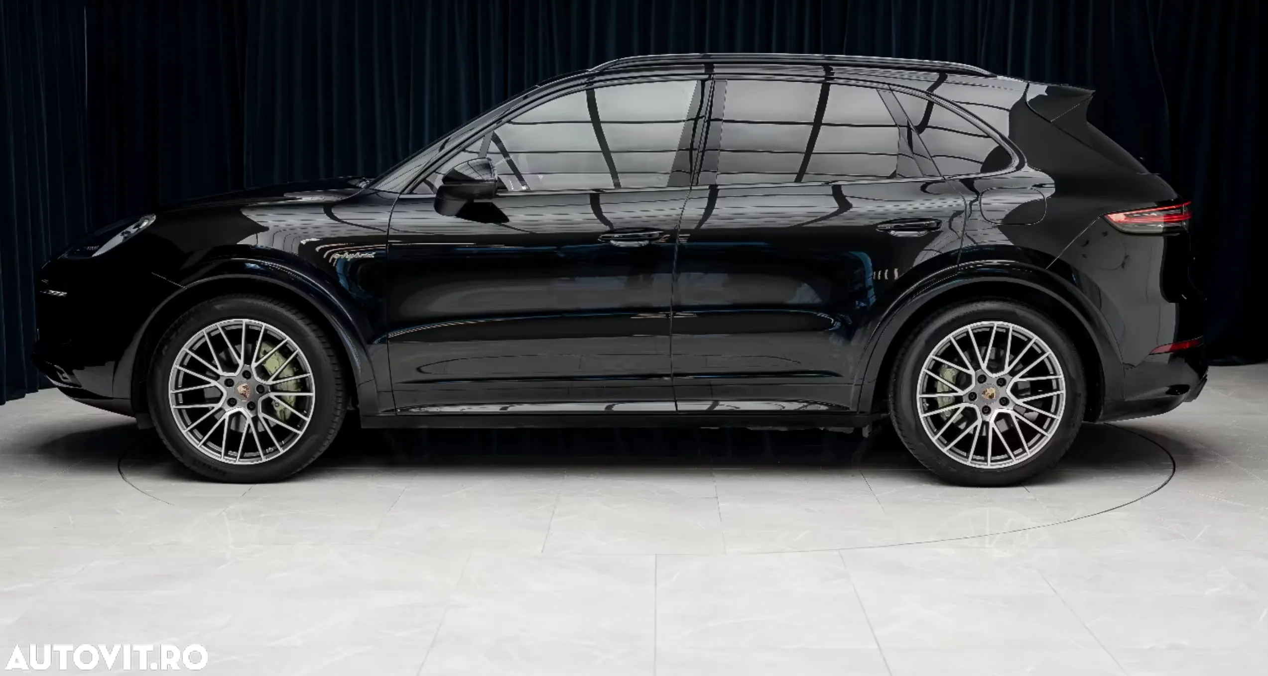 Porsche Cayenne E-Hybrid - 3