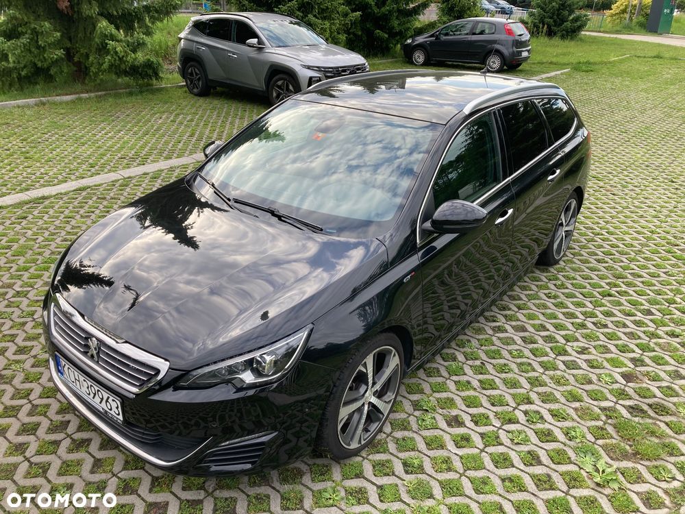 Peugeot 308 - 8