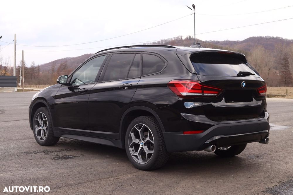 BMW X1 xDrive18d Aut. Sport Line - 4